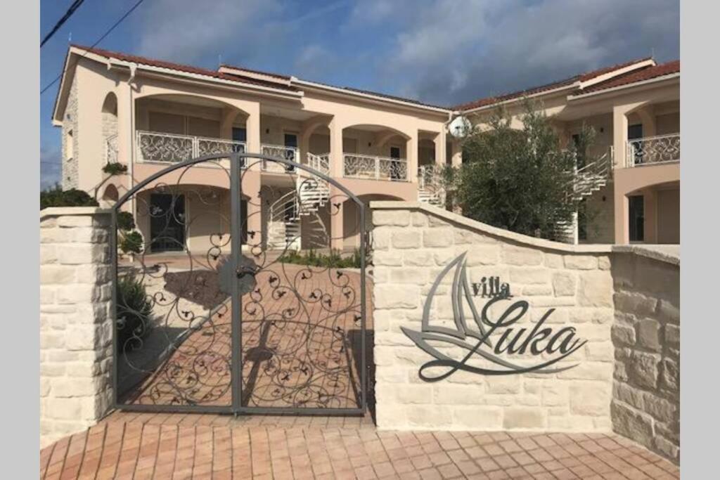Villa Luka Lopar Ngoại thất bức ảnh