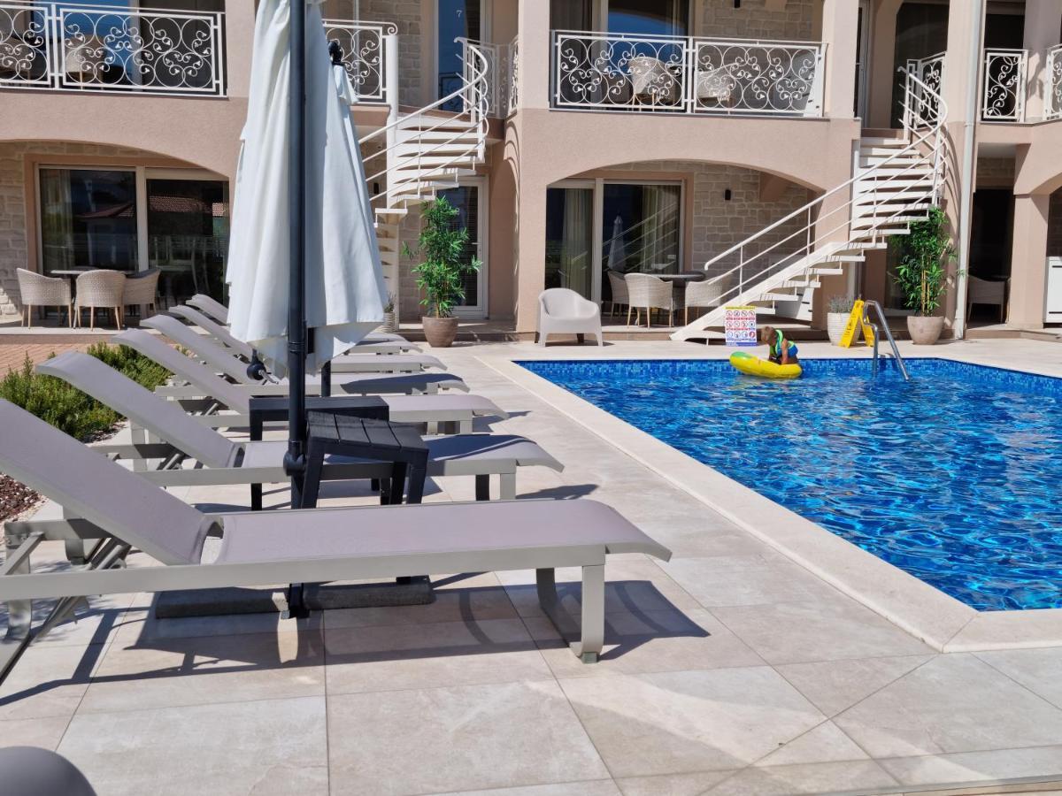 Villa Luka Lopar Ngoại thất bức ảnh